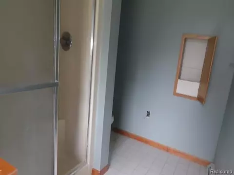 6332 Wells Rd, Jackson, MI 49201 photo 10