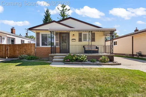 13789 Agnes St, Southgate, MI 48195