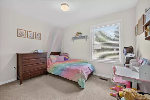 Bedroom - 734 Kent St, Carleton, MI 48117 photo 4 of 7