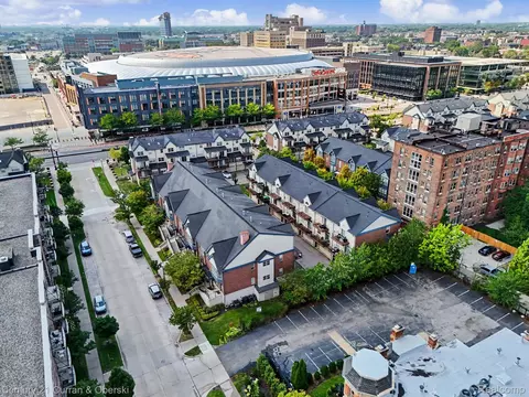 View/Area - 108 Adelaide St, Detroit, MI 48201 photo 1 of 5