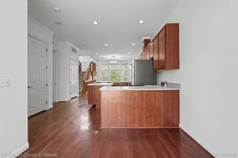Entry Way - 108 Adelaide St, Detroit, MI 48201 photo 1 of 3