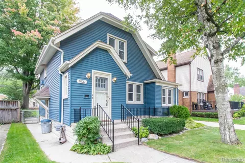 1037 Longfellow Ave, Royal Oak, MI 48067