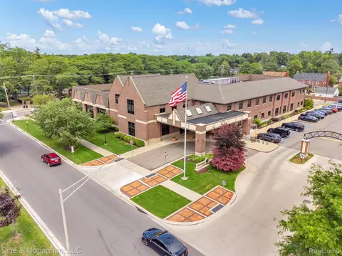 Exterior - 679 Neff Rd, Grosse Pointe, MI 48230 photo 7 of 11
