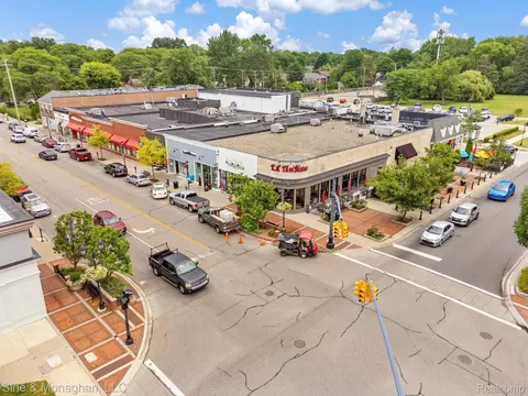 View/Area - 679 Neff Rd, Grosse Pointe, MI 48230 photo 10 of 13
