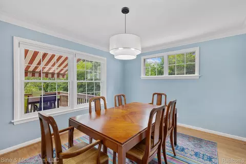 Dining - 679 Neff Rd, Grosse Pointe, MI 48230 photo 2 of 3