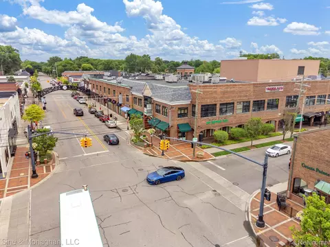 View/Area - 679 Neff Rd, Grosse Pointe, MI 48230 photo 12 of 13