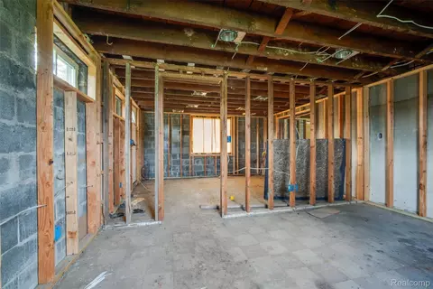 24078 Brest, Taylor, MI 48180 photo 8