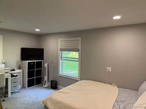 Bedroom - 1555 Thompson Rd, Verona, MI 48413 photo 4 of 4