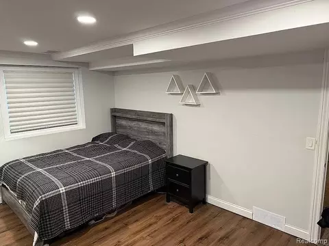 Bedroom - 1555 Thompson Rd, Verona, MI 48413 photo 3 of 4