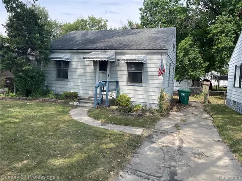 28942 Beechwood St, Garden City, MI 48135