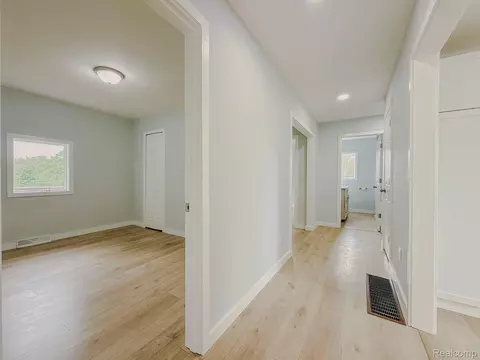 Entry Way - 12248 E Atherton Rd, Davison, MI 48423 photo 1 of 1