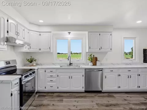 Kitchen - 7925 Wildcat Rd, Grant, MI 48032 photo 2 of 6