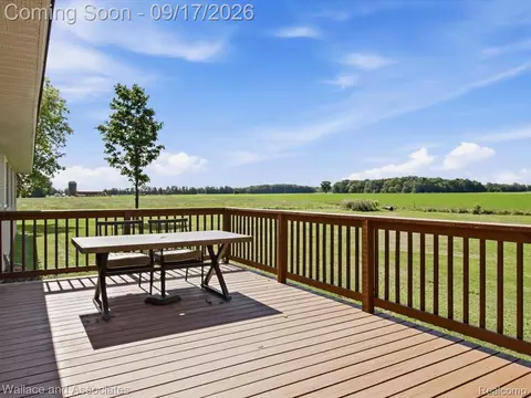 Exterior - 7925 Wildcat Rd, Grant, MI 48032 photo 6 of 11