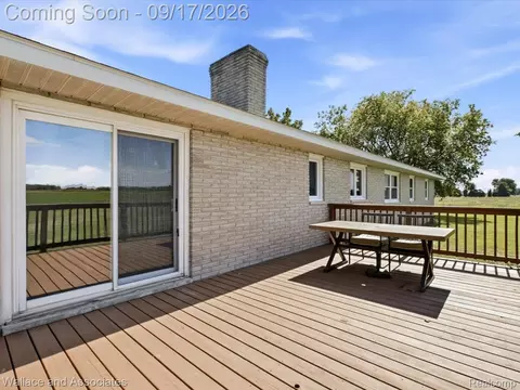 Exterior - 7925 Wildcat Rd, Grant, MI 48032 photo 5 of 11