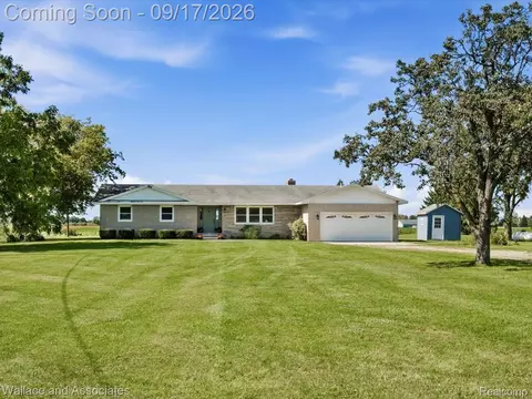 Exterior - 7925 Wildcat Rd, Grant, MI 48032 photo 1 of 11