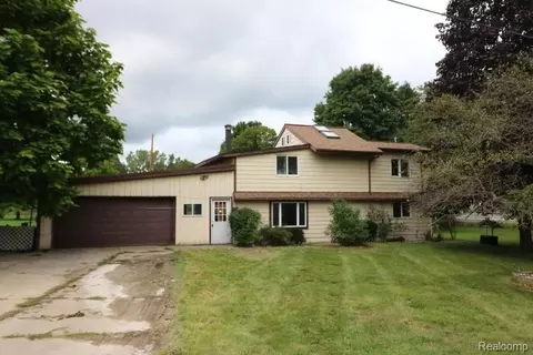 6179 Falkenbury Rd, Deerfield, MI 48461