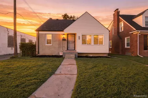 19131 Stansbury St, Detroit, MI 48235
