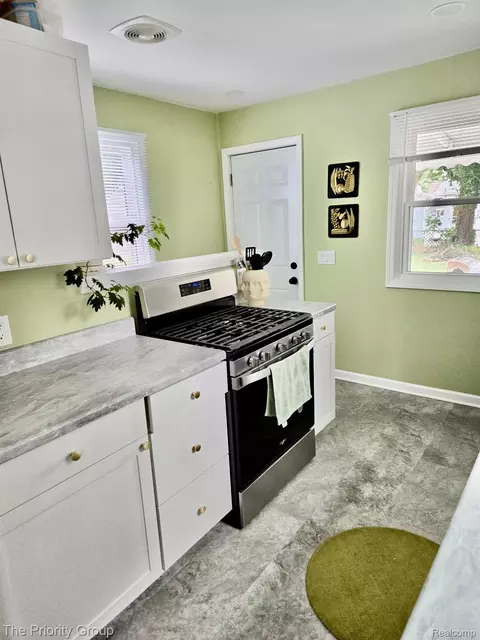 Kitchen - 3415 Williams St, Dearborn, MI 48124 photo 5 of 9