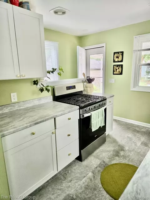 Kitchen - 3415 Williams St, Dearborn, MI 48124 photo 6 of 9