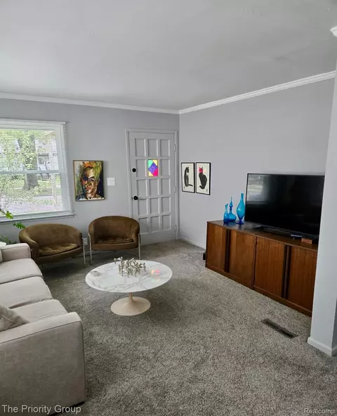 Living - 3415 Williams St, Dearborn, MI 48124 photo 1 of 4