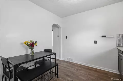Dining - 11211 Maxwell Ave, Warren, MI 48089 photo 1 of 1