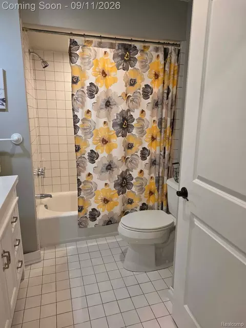 Bath - 503 Horner Dr, Oxford, MI 48371 photo 4 of 6