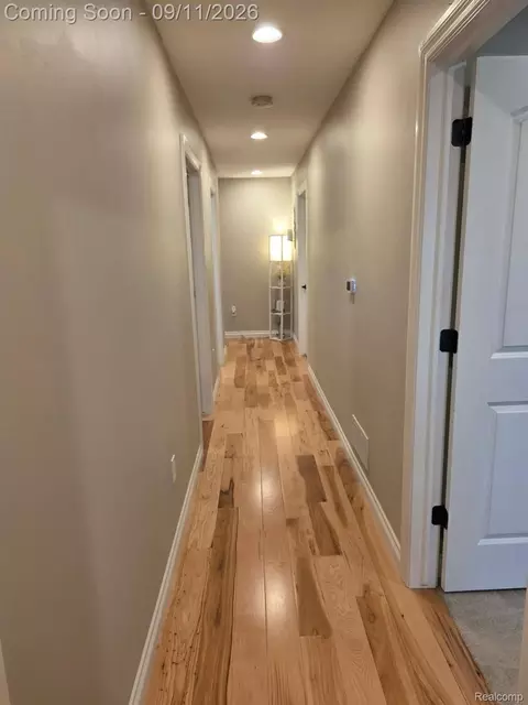 Entry Way - 503 Horner Dr, Oxford, MI 48371 photo 4 of 7