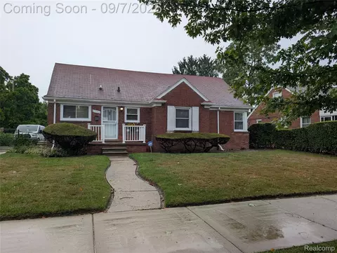9366 Warwick St, Detroit, MI 48228
