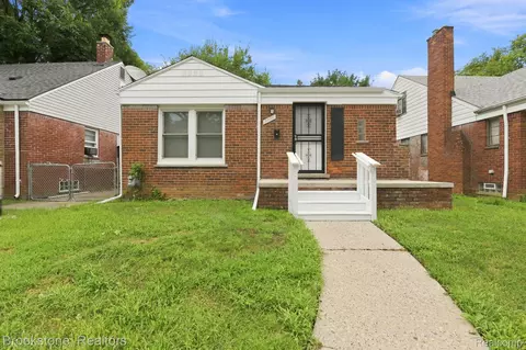 9600 Braile St, Detroit, MI 48228