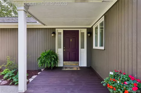 Exterior - 9045 Commerce Rd, Commerce, MI 48382 photo 1 of 4