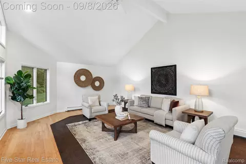 Living - 9045 Commerce Rd, Commerce, MI 48382 photo 7 of 8
