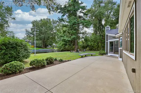 Other - 9045 Commerce Rd, Commerce, MI 48382 photo 11 of 17