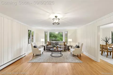 Living - 9045 Commerce Rd, Commerce, MI 48382 photo 2 of 8