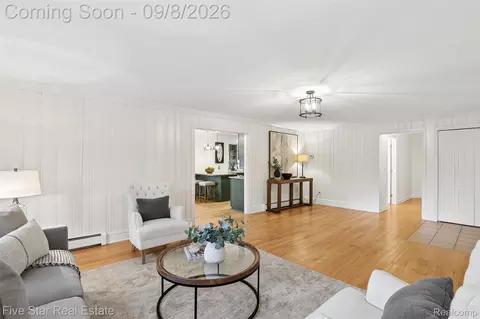 Living - 9045 Commerce Rd, Commerce, MI 48382 photo 4 of 8