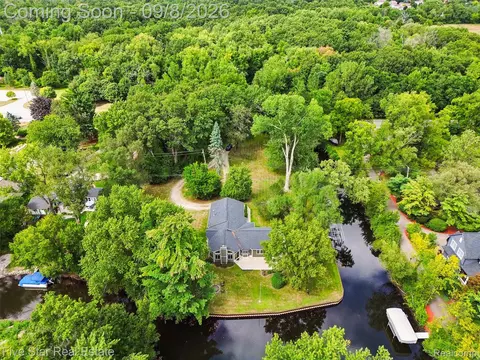 View/Area - 9045 Commerce Rd, Commerce, MI 48382 photo 4 of 10