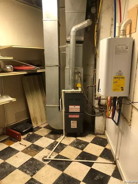 Other - 910 Monroe St, Carleton, MI 48117 photo 5 of 9