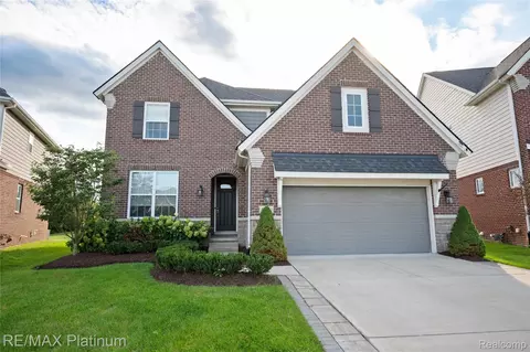 47861 Fieldstone Dr, Northville, MI 48168
