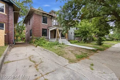 676 Atkinson St, Detroit, MI 48202