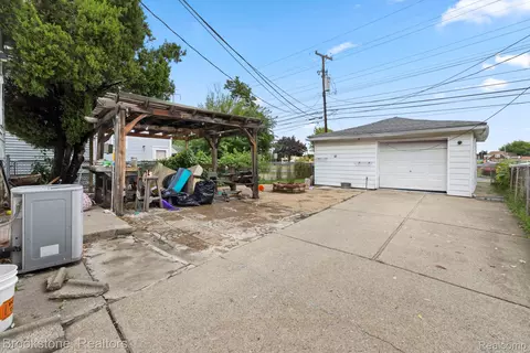 Exterior - 4760 Curtis St, Dearborn, MI 48126 photo 1 of 2