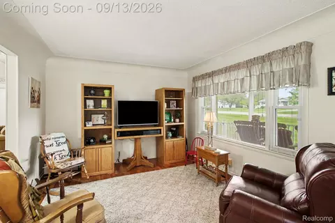 Living - 7121 E Carpenter Rd, Richfield, MI 48423 photo 3 of 3