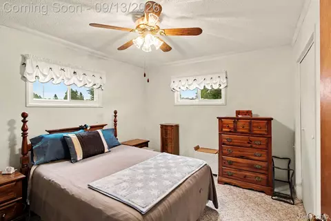 Bedroom - 7121 E Carpenter Rd, Richfield, MI 48423 photo 2 of 3