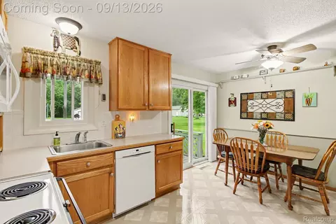 Kitchen - 7121 E Carpenter Rd, Richfield, MI 48423 photo 3 of 3