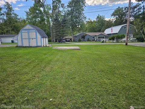 Exterior - 14344 Edgewater Dr, Dexter, MI 48137 photo 3 of 3
