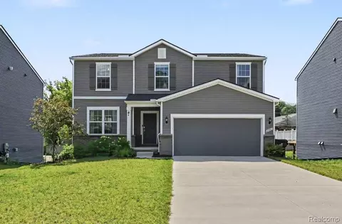 24461 Jade Dr, Farmington Hills, MI 48336