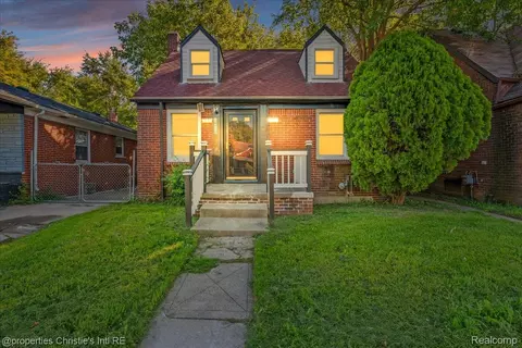 18638 Barlow St, Detroit, MI 48205