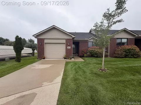 1471 Duncan Ct, Sylvan, MI 48118