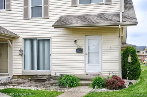 12004 Juniper Way, Grand Blanc, MI 48439