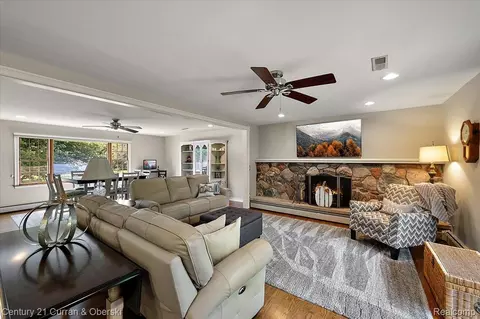 Living - 219 E Caledonia St, Howell, MI 48843 photo 3 of 7