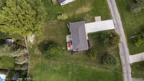View/Area - 219 E Caledonia St, Howell, MI 48843 photo 1 of 6