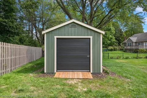 Other - 219 E Caledonia St, Howell, MI 48843 photo 14 of 22